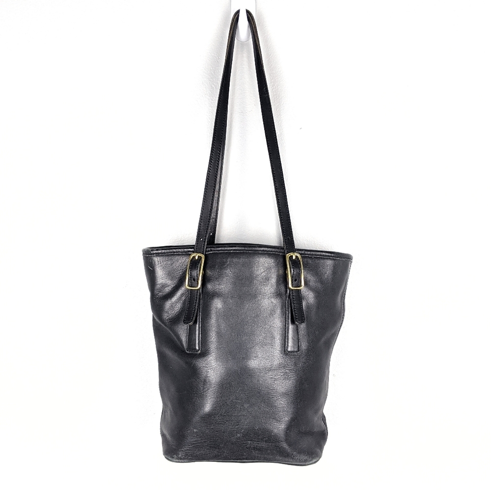 Coach | Vintage Black Leather Shoulder Purse